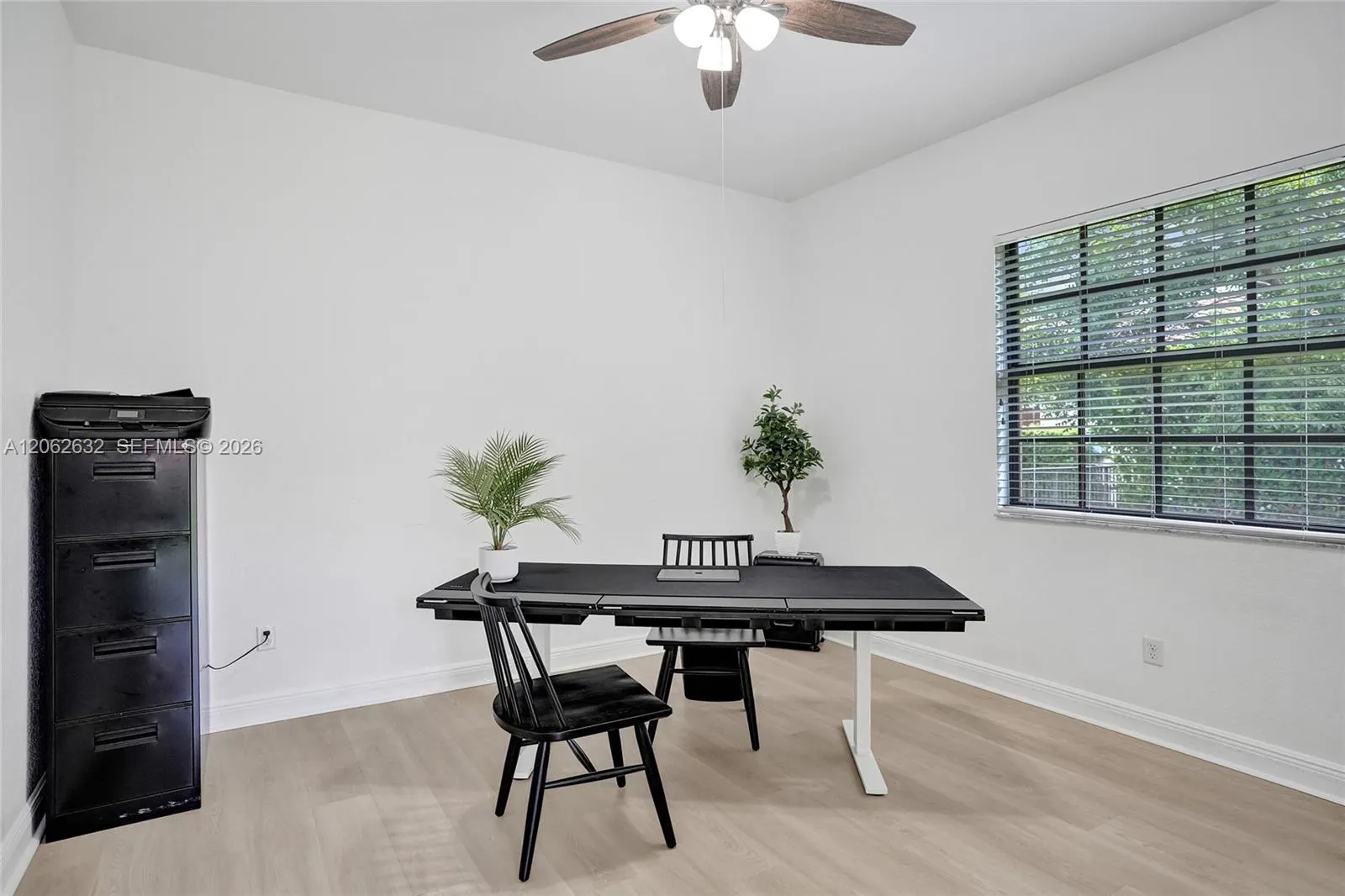 9000 Lakeview Place