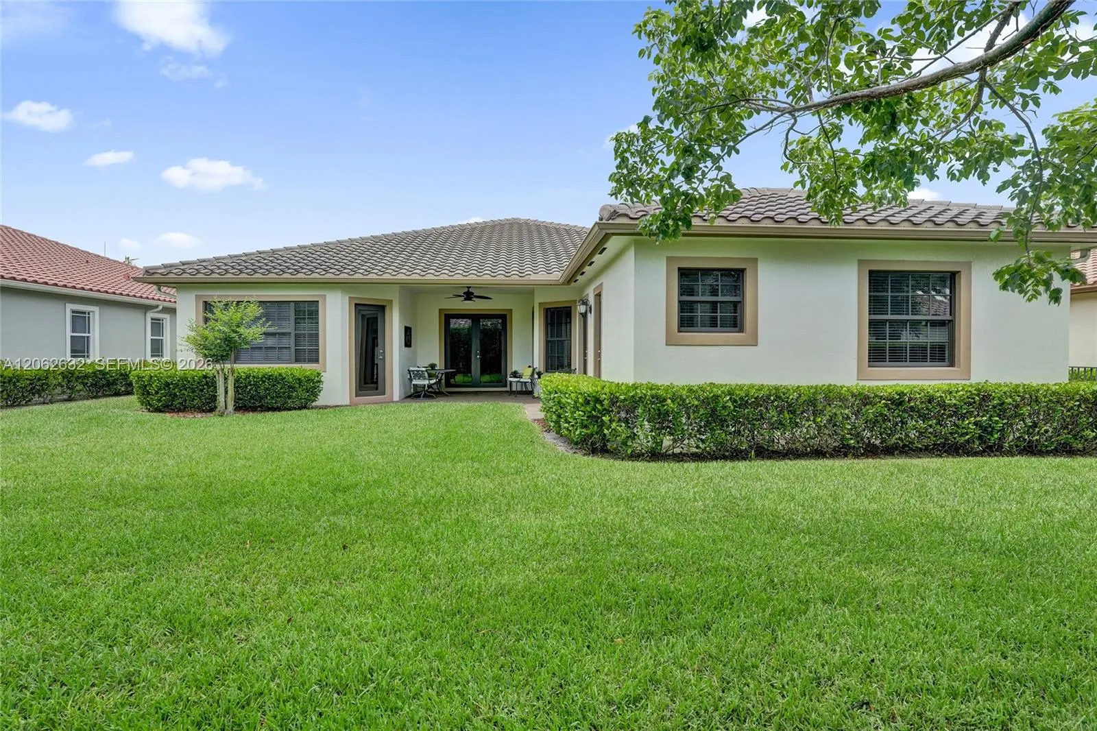 9000 Lakeview Place