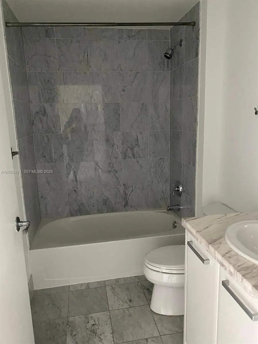 244 Biscayne Boulevard #202