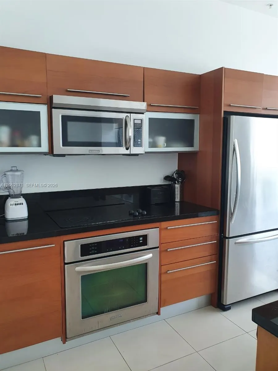 244 Biscayne Boulevard #202