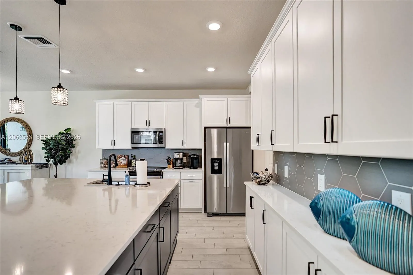 8193 Cinch Way