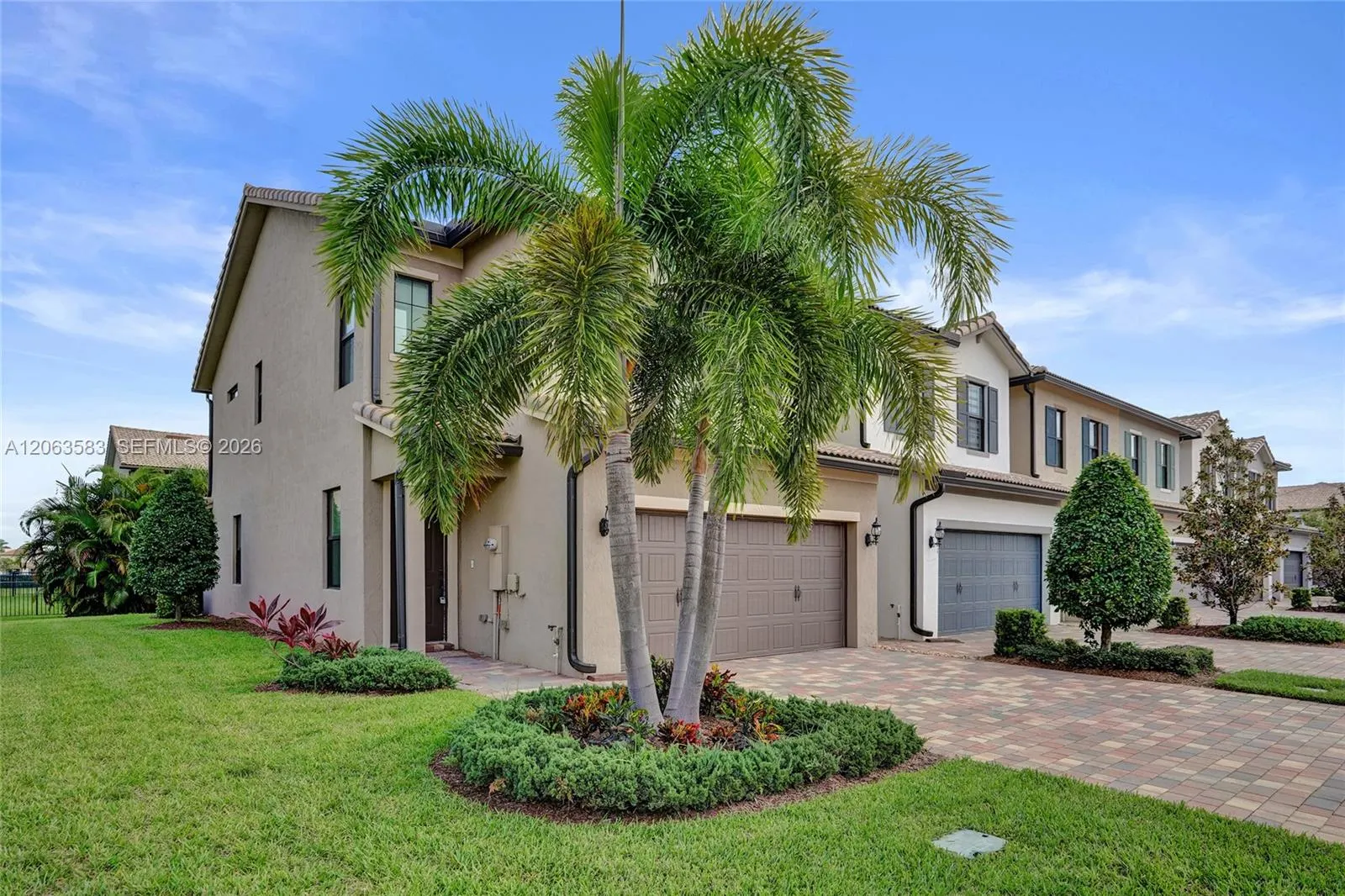 8193 Cinch Way