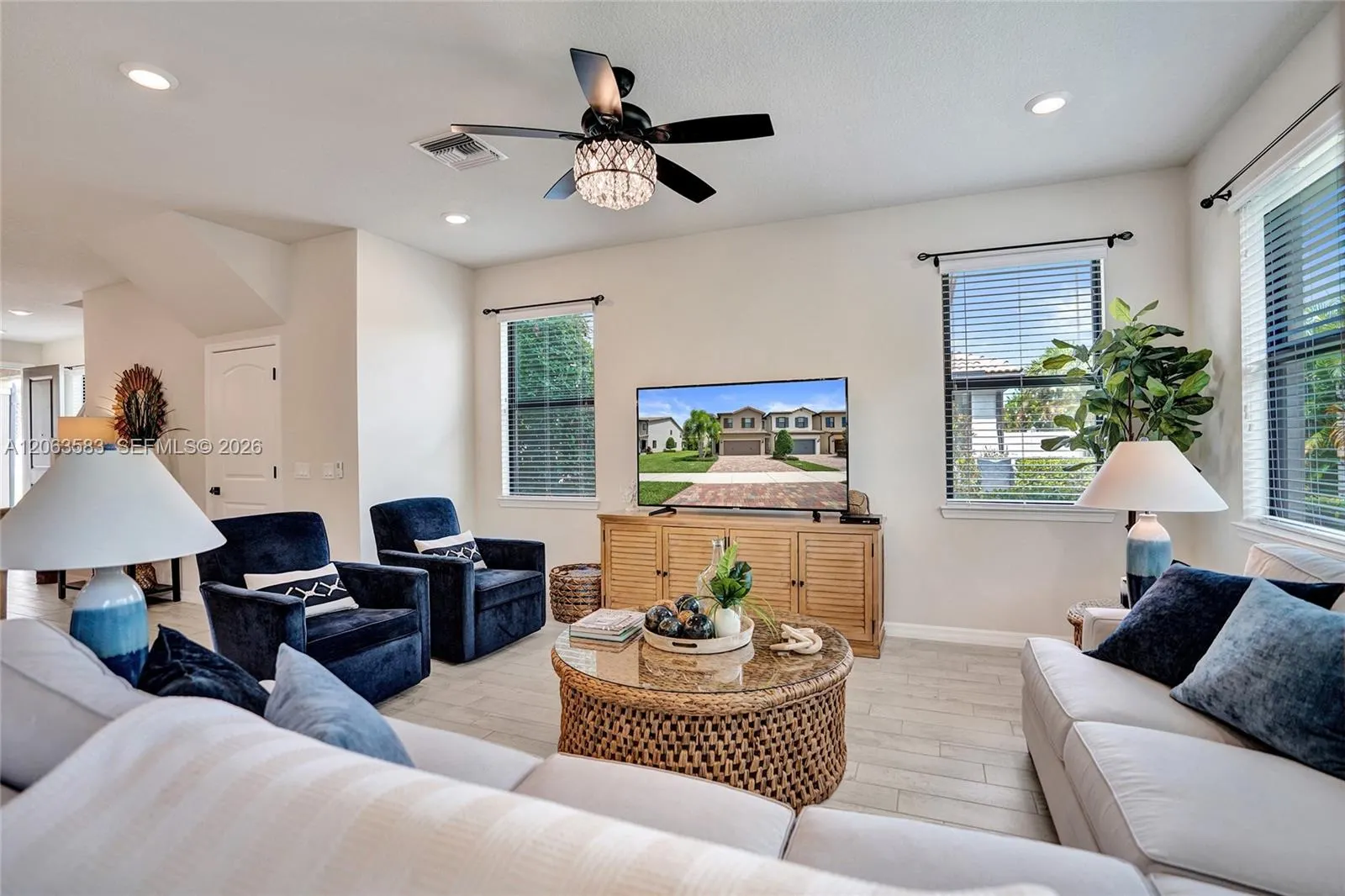 8193 Cinch Way
