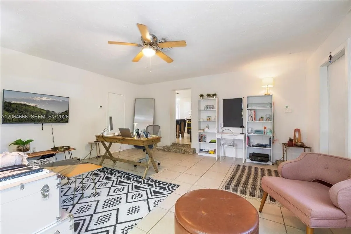 681/683 95th Avenue N