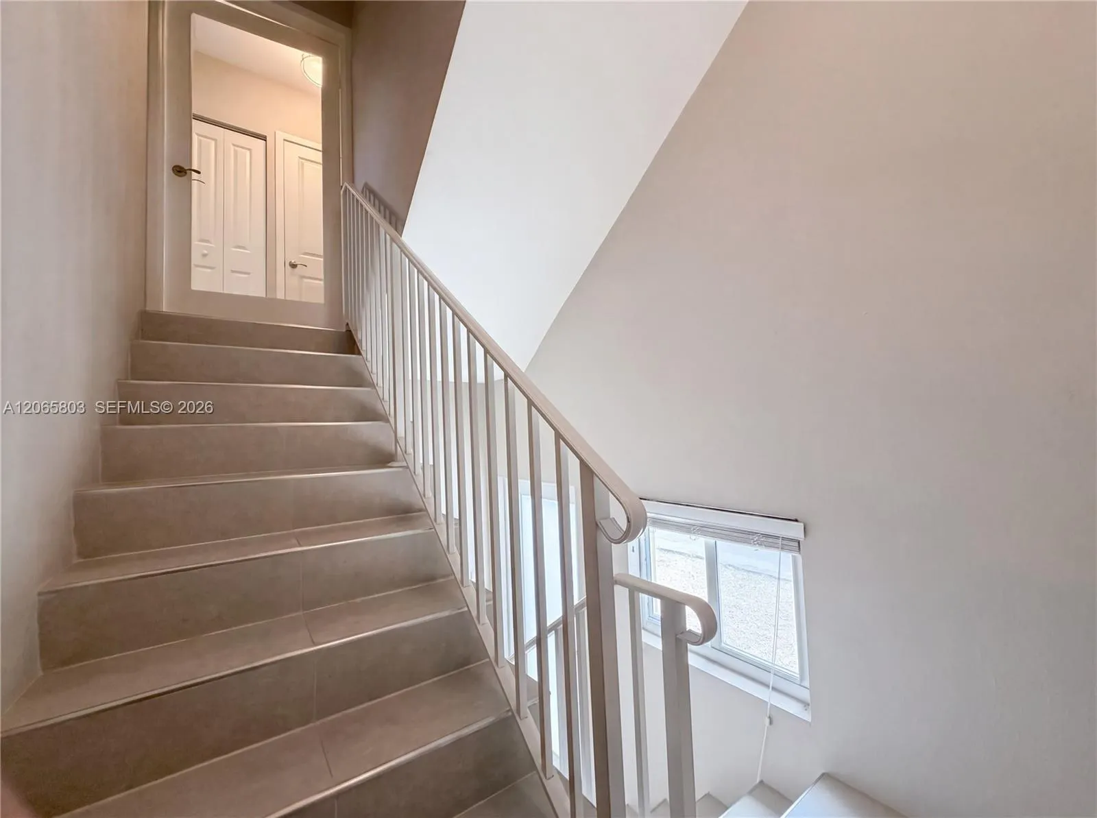 17 Lakeview Drive