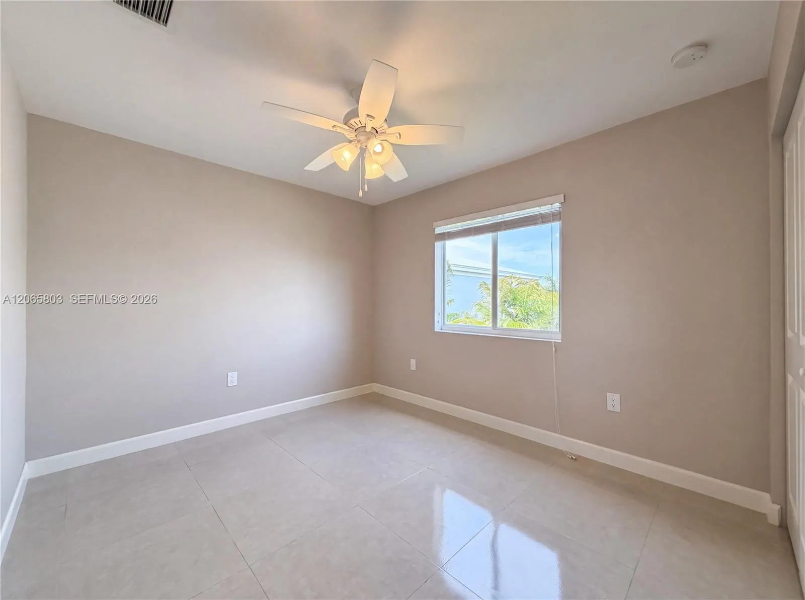 17 Lakeview Drive