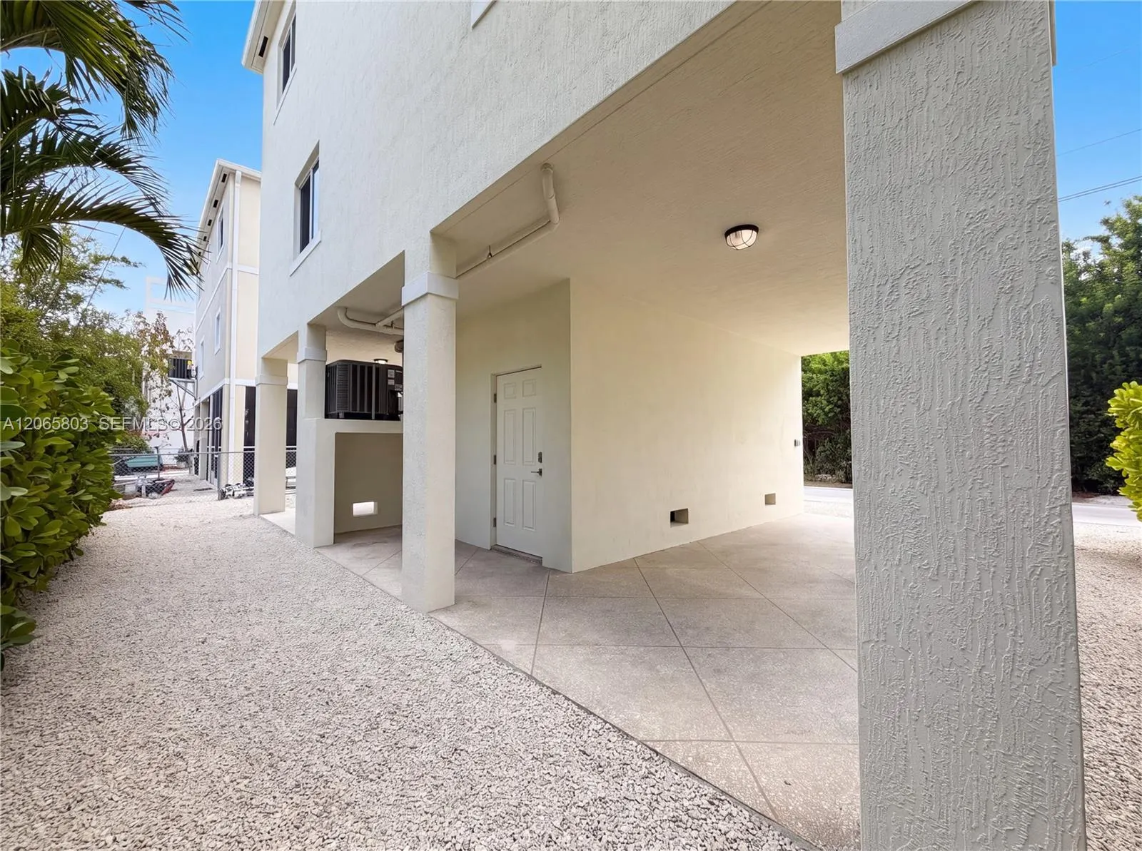 17 Lakeview Drive