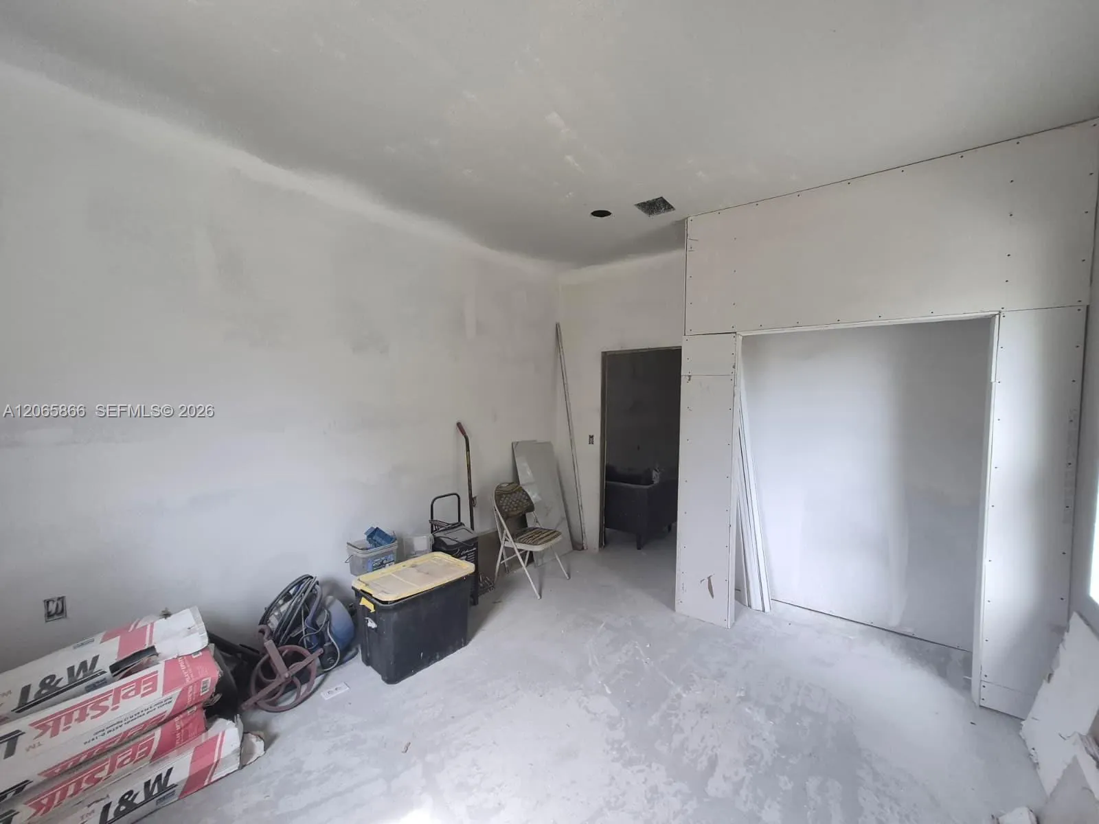 160 N Granja Street