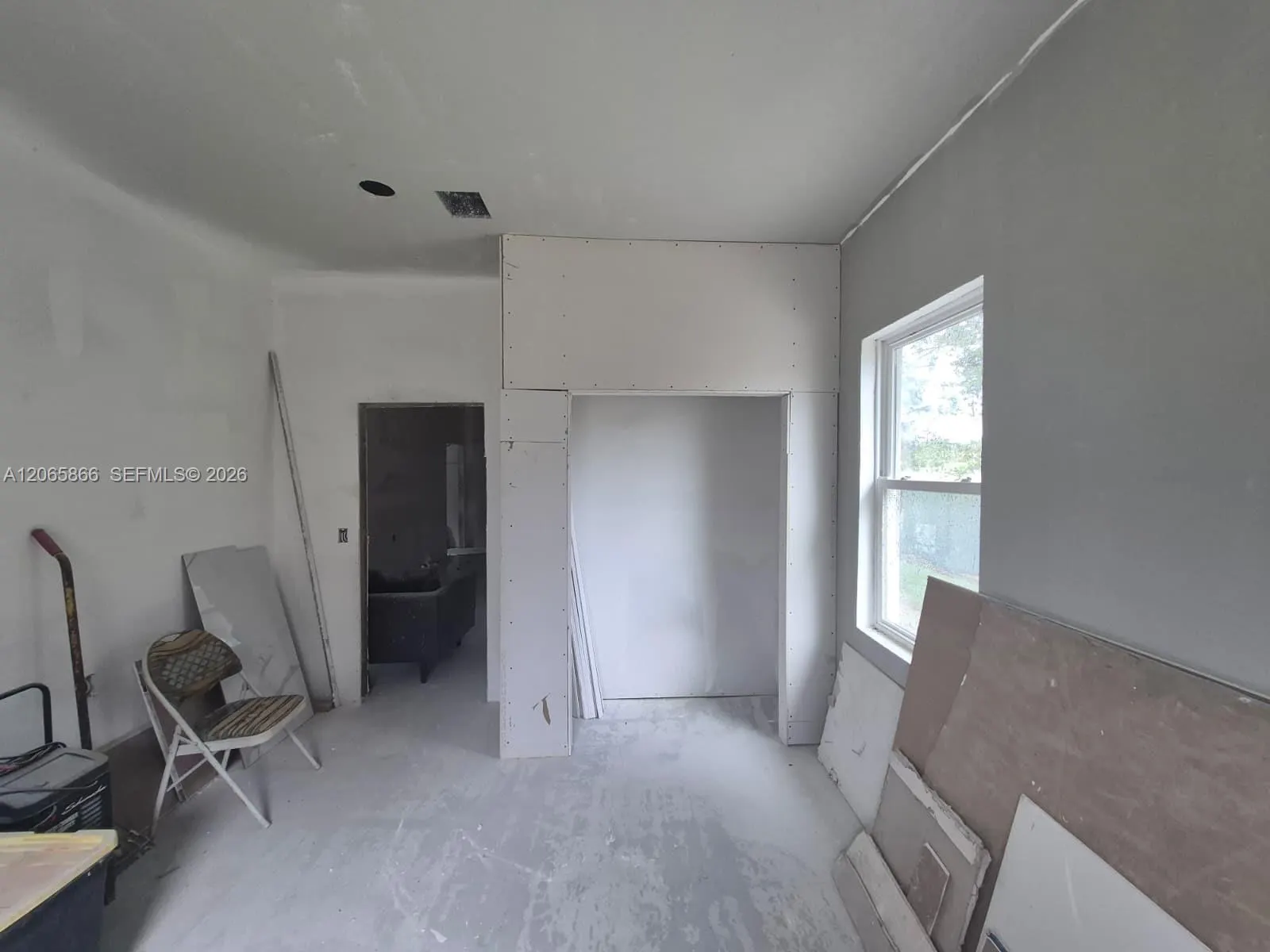 160 N Granja Street