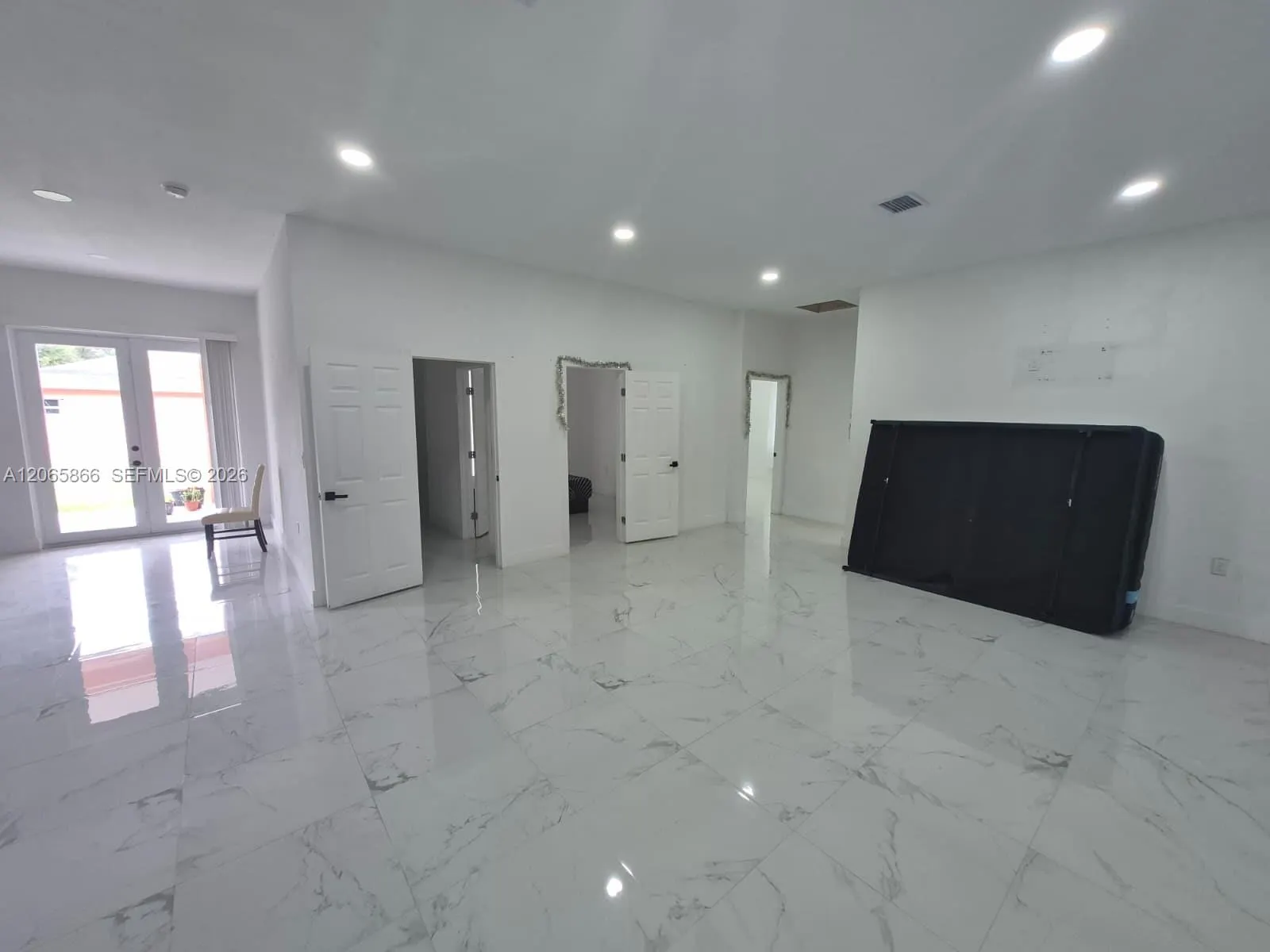 160 N Granja Street