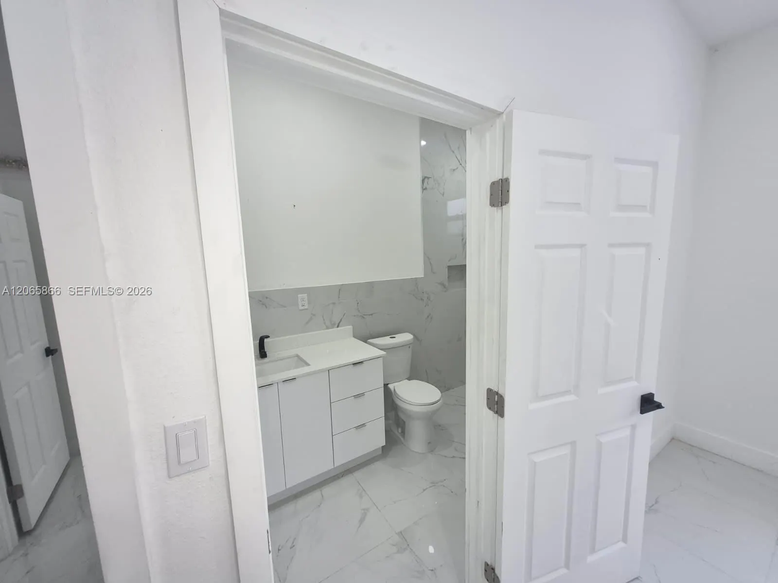 160 N Granja Street