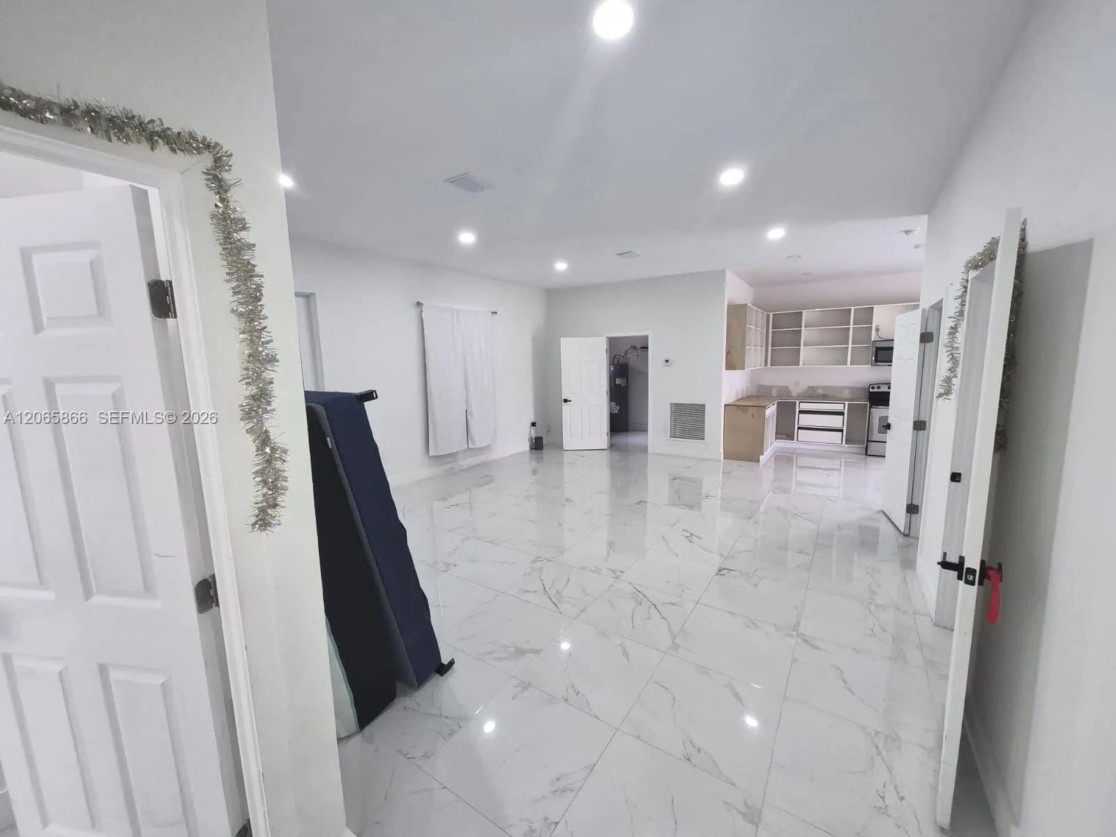 160 N Granja Street