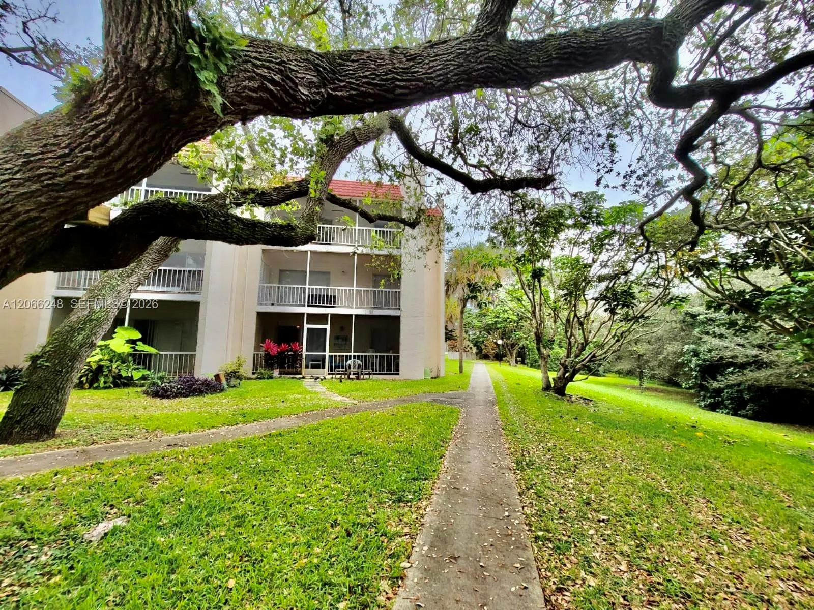 610 NW 13th Street #11