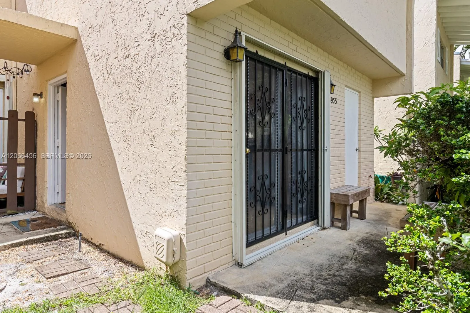 8953 NE 4th Ave Road #8953