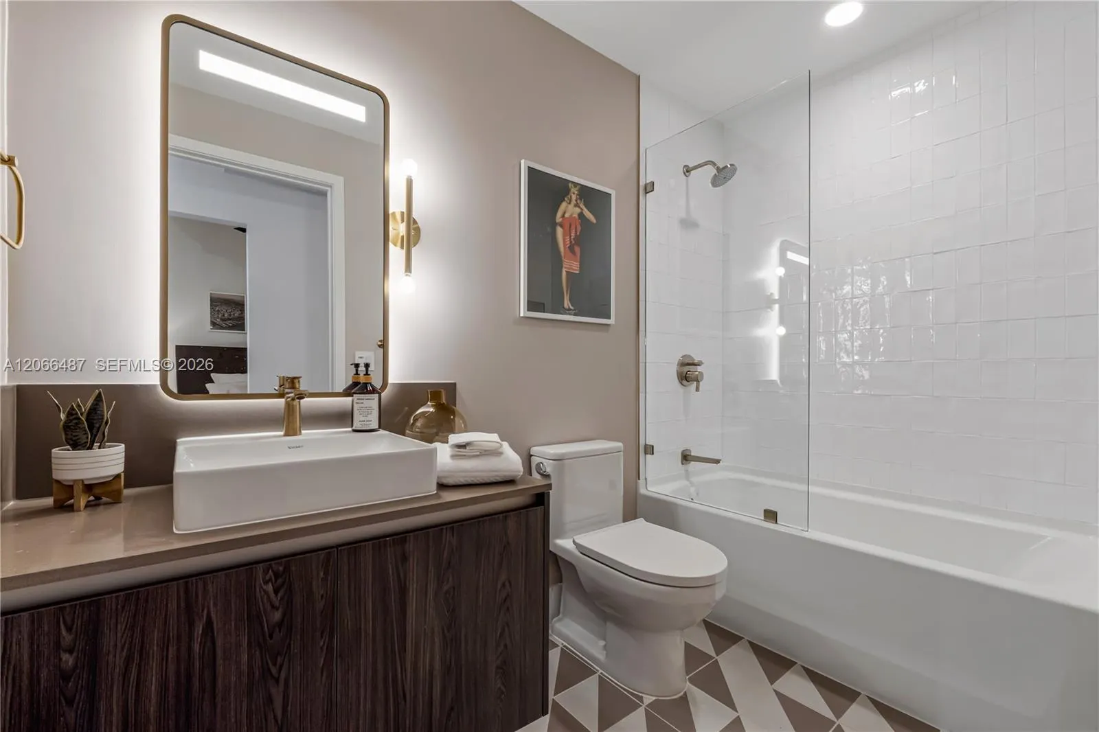 159 NE 6th Street #5103