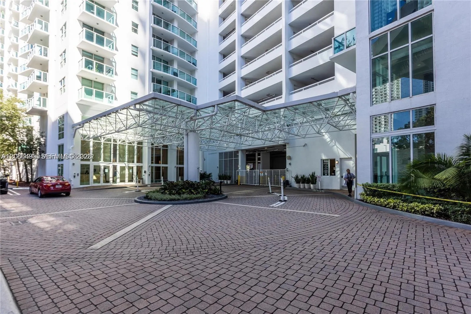 41 SE 5th Street #414