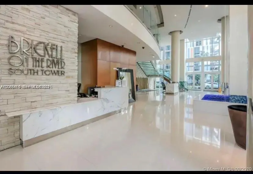 41 SE 5th Street #414
