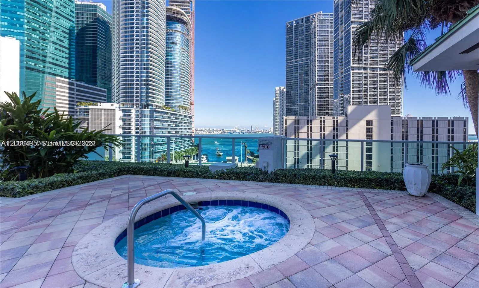 41 SE 5th Street #414