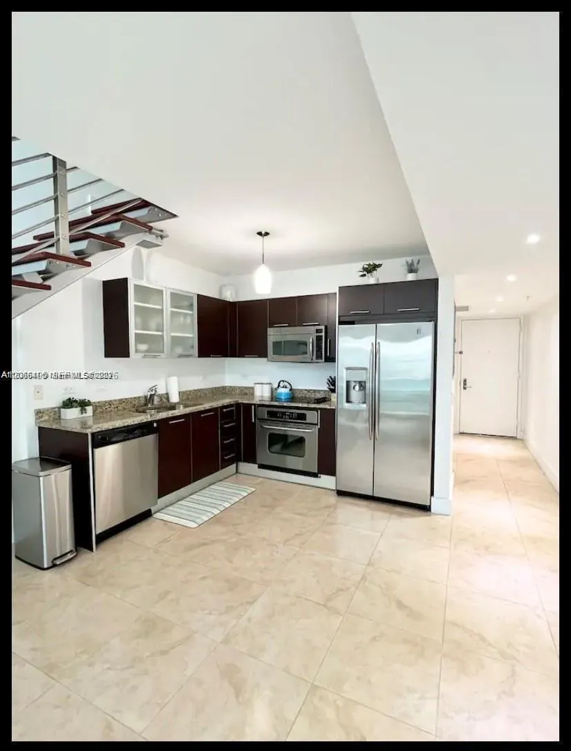 41 SE 5th Street #414