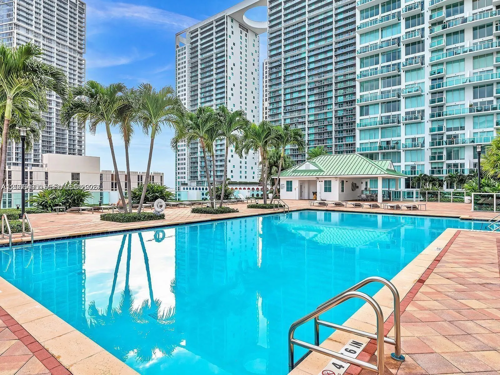 41 SE 5th Street #414