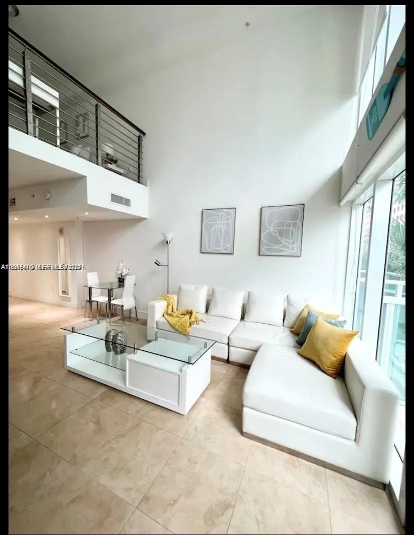 41 SE 5th Street #414