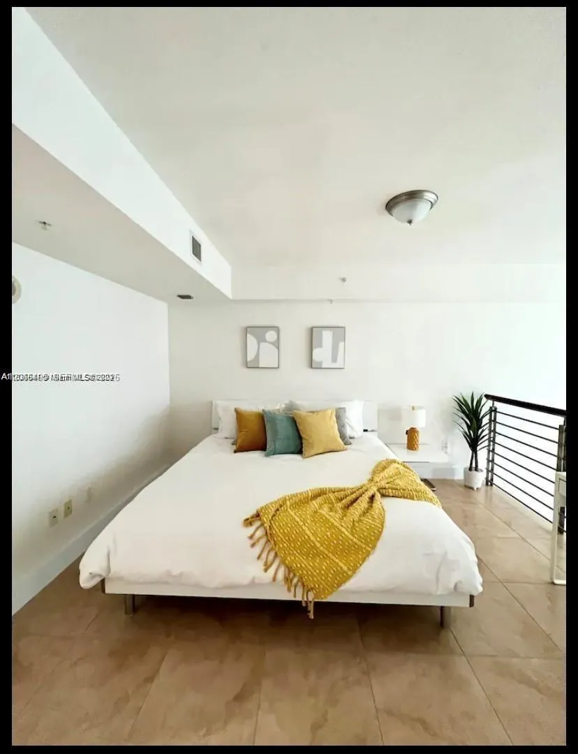 41 SE 5th Street #414