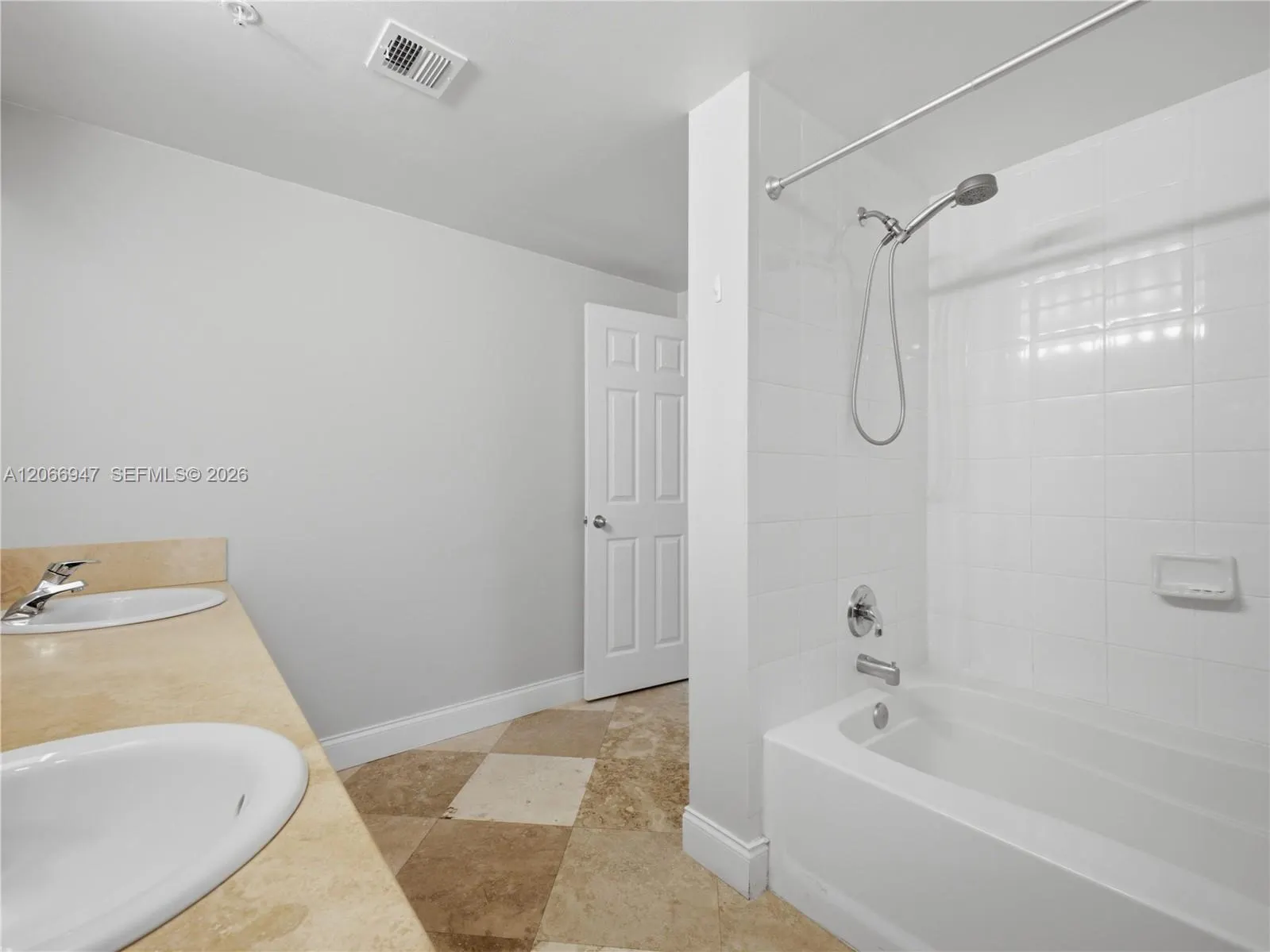 11710 Saint Andrews Place #202