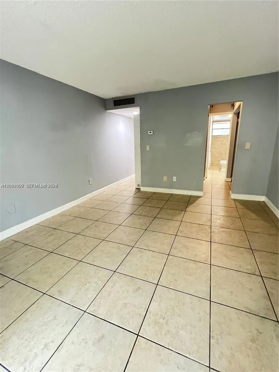1610 Lenox Avenue #409