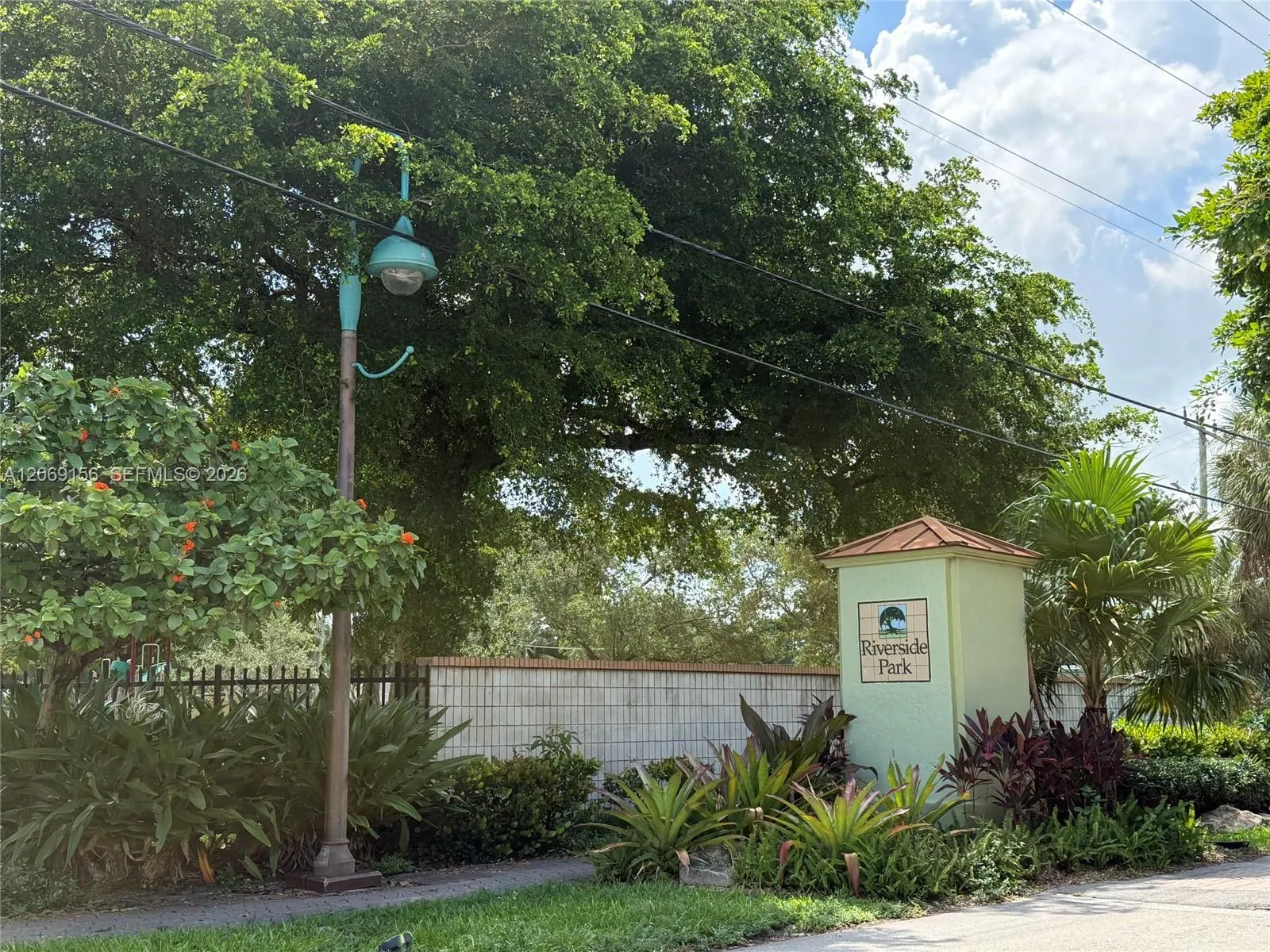 525 SW 18th Avenue #26