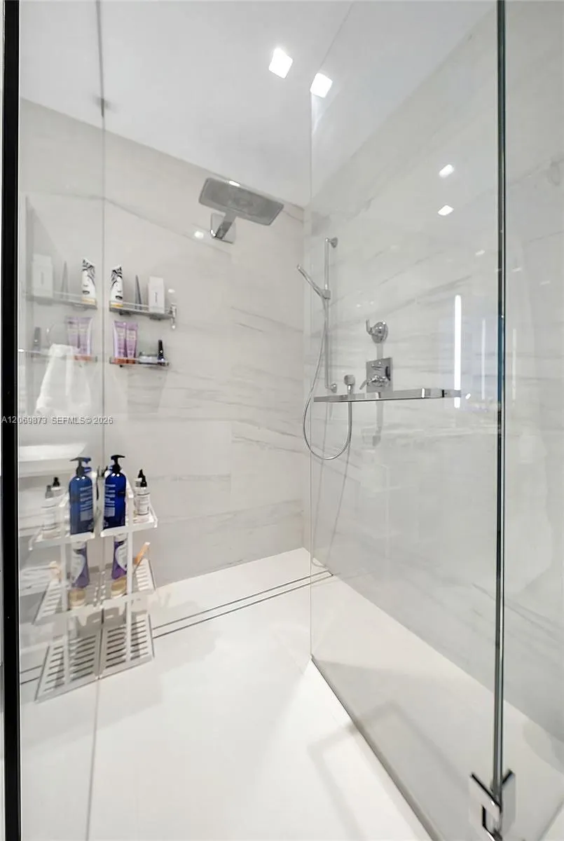 100 S Pointe Drive #1409