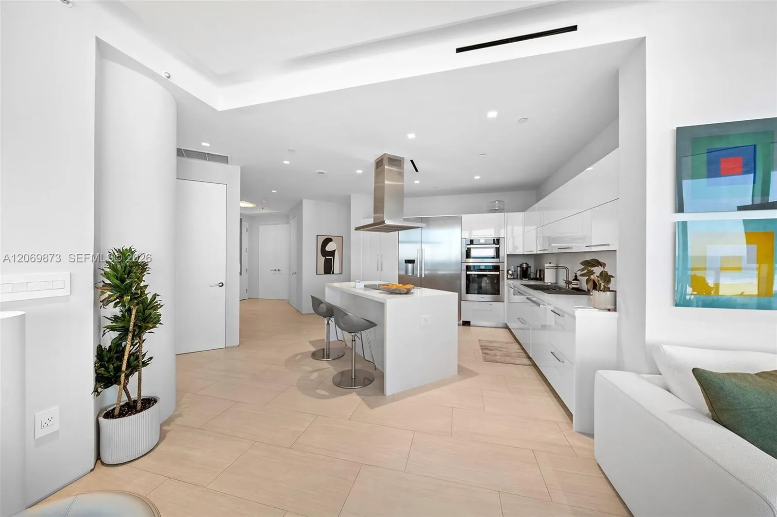 100 S Pointe Drive #1409