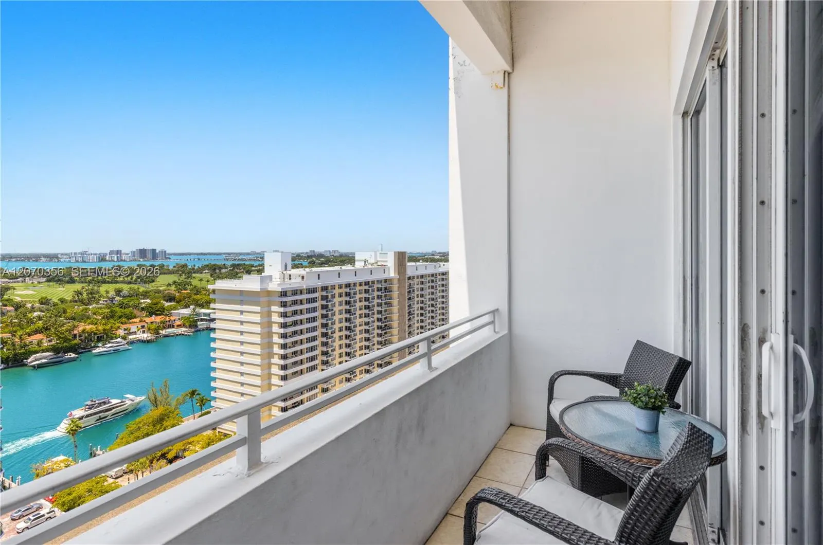 5445 Collins Avenue #TS11