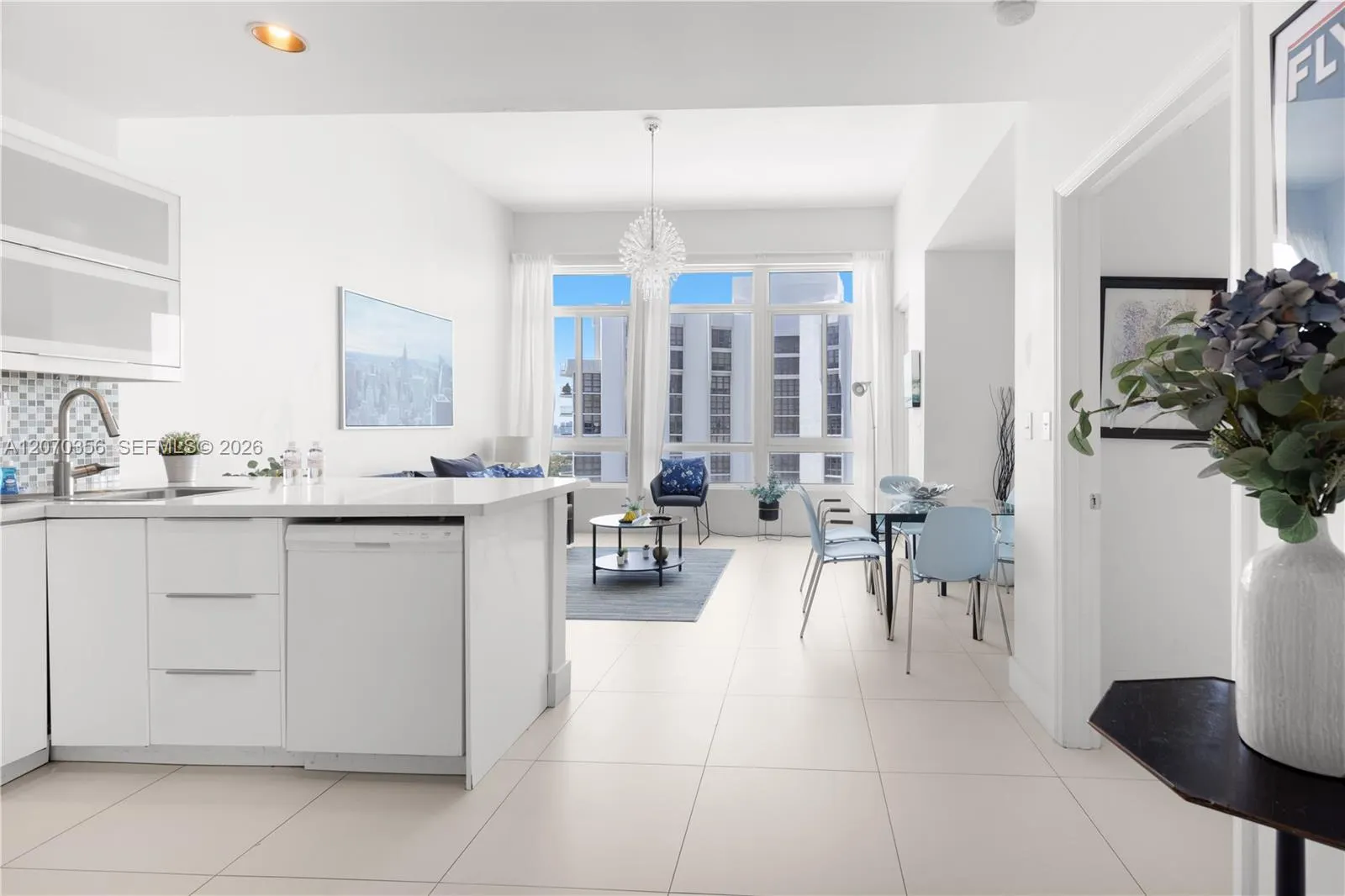 5445 Collins Avenue #TS11