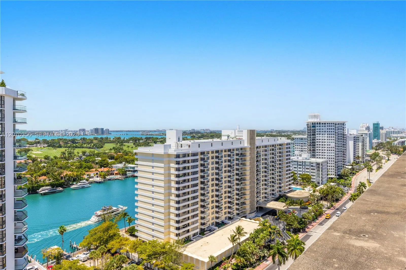 5445 Collins Avenue #TS11