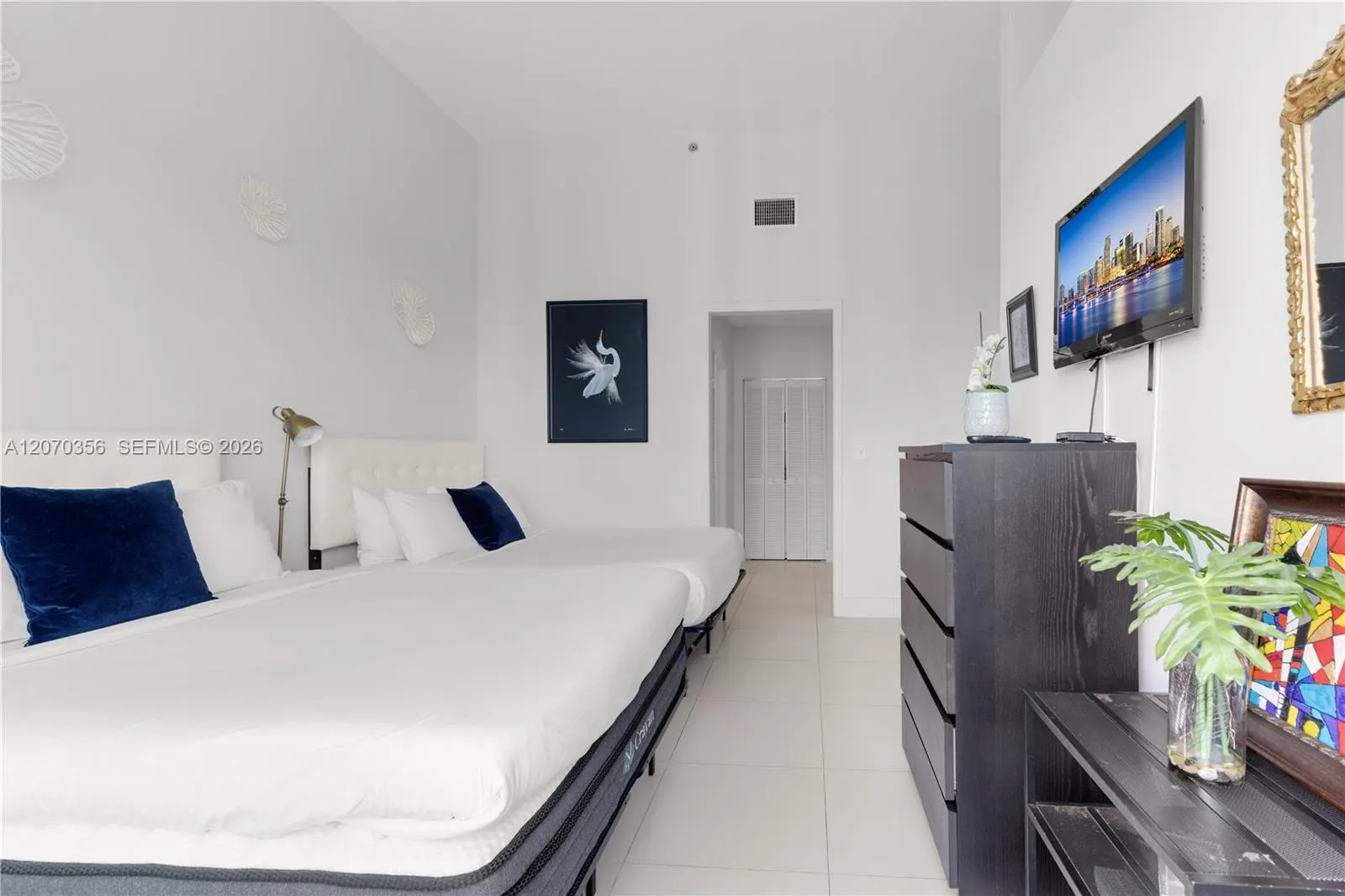 5445 Collins Avenue #TS11
