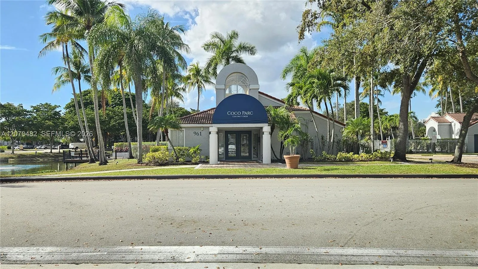 931 Lyons Road #4102