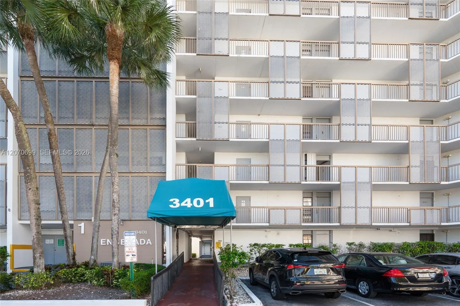 3401 N Country Club Drive #519