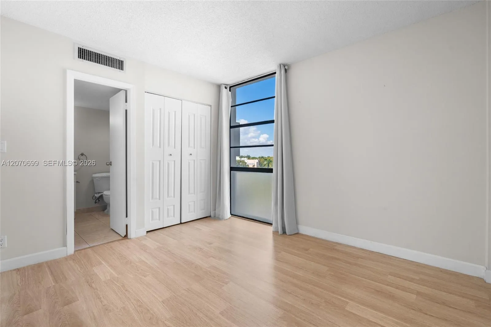 3401 N Country Club Drive #519