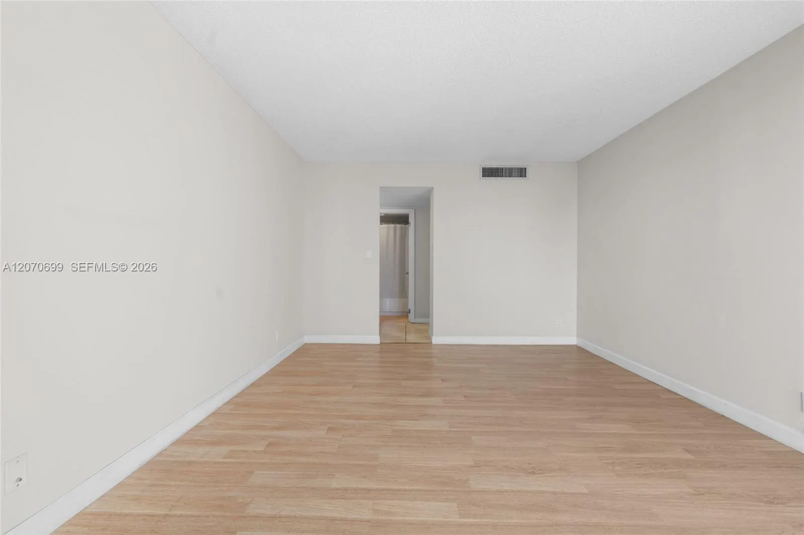 3401 N Country Club Drive #519