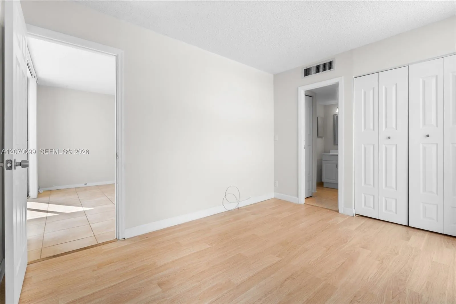 3401 N Country Club Drive #519
