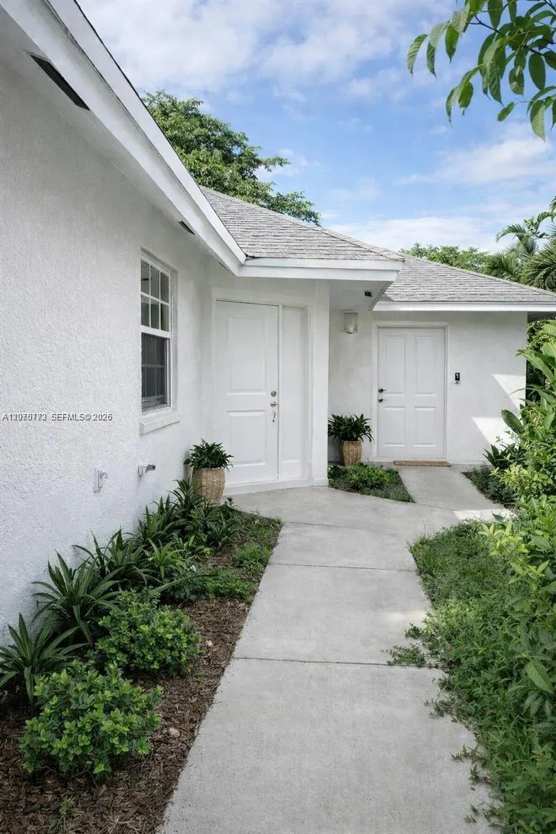 165 SW 5th Court #2