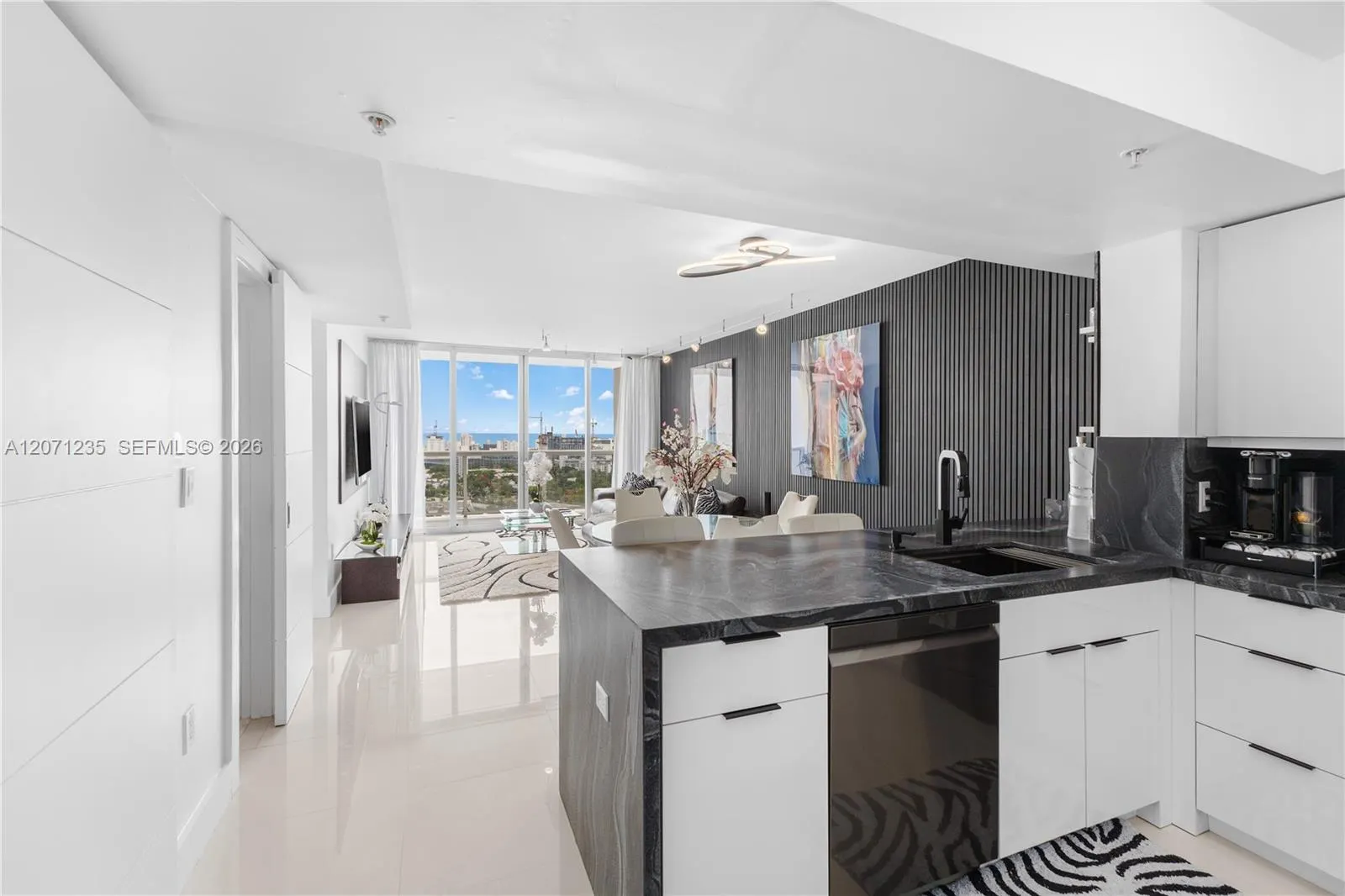 1800 Sunset Harbour Drive #2409