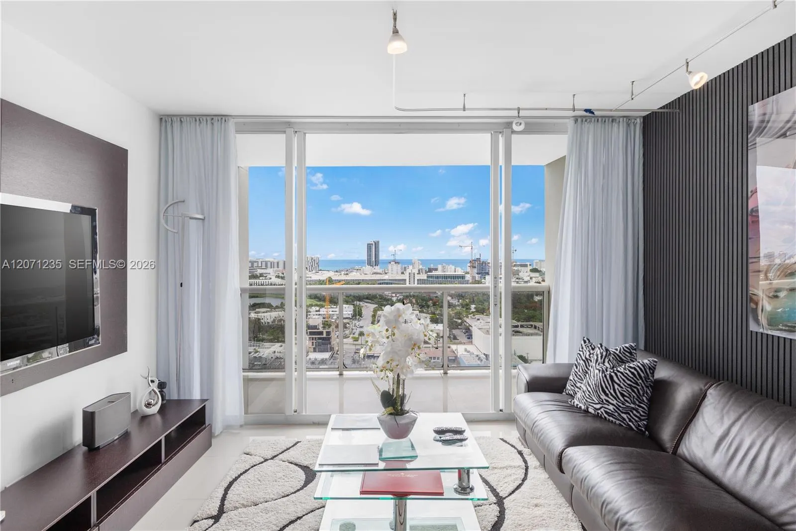 1800 Sunset Harbour Drive #2409