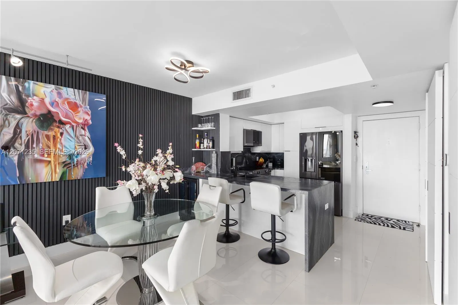 1800 Sunset Harbour Drive #2409