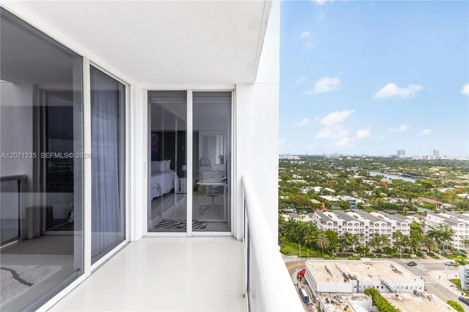 1800 Sunset Harbour Drive #2409