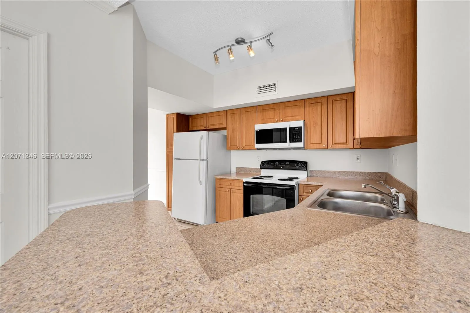 1280 S Alhambra Circle #2413