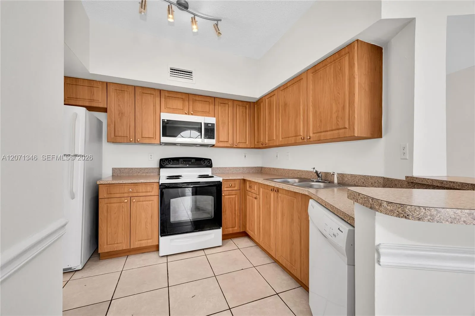 1280 S Alhambra Circle #2413