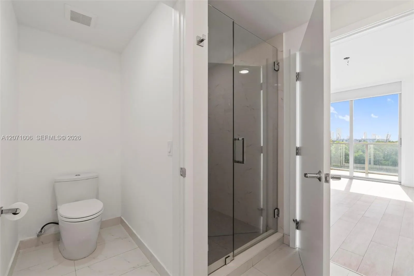 16385 Biscayne Boulevard #521
