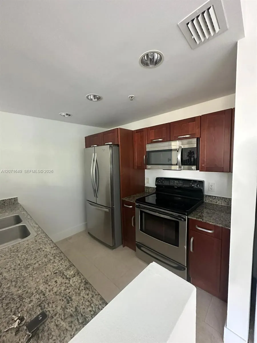 7728 Collins Avenue #1