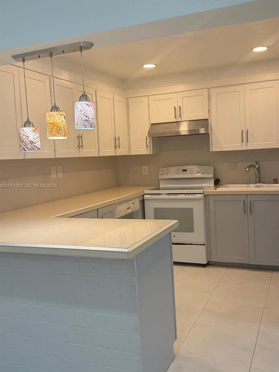 4210 NE 12th Terrace #4210